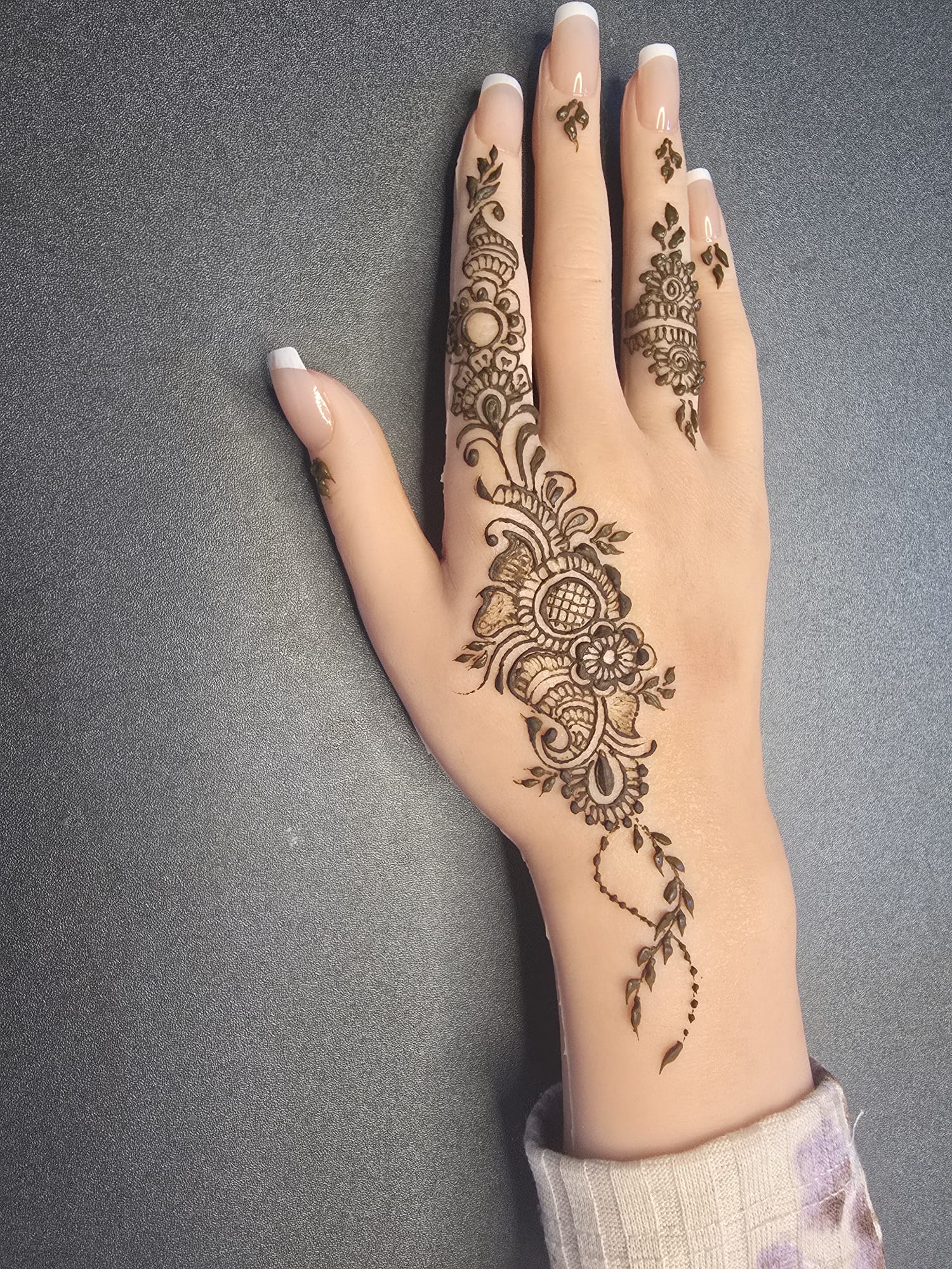 Full floral hand mehndi design for Shravan