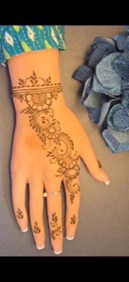 Arabic mehndi design by Mehndi Aura