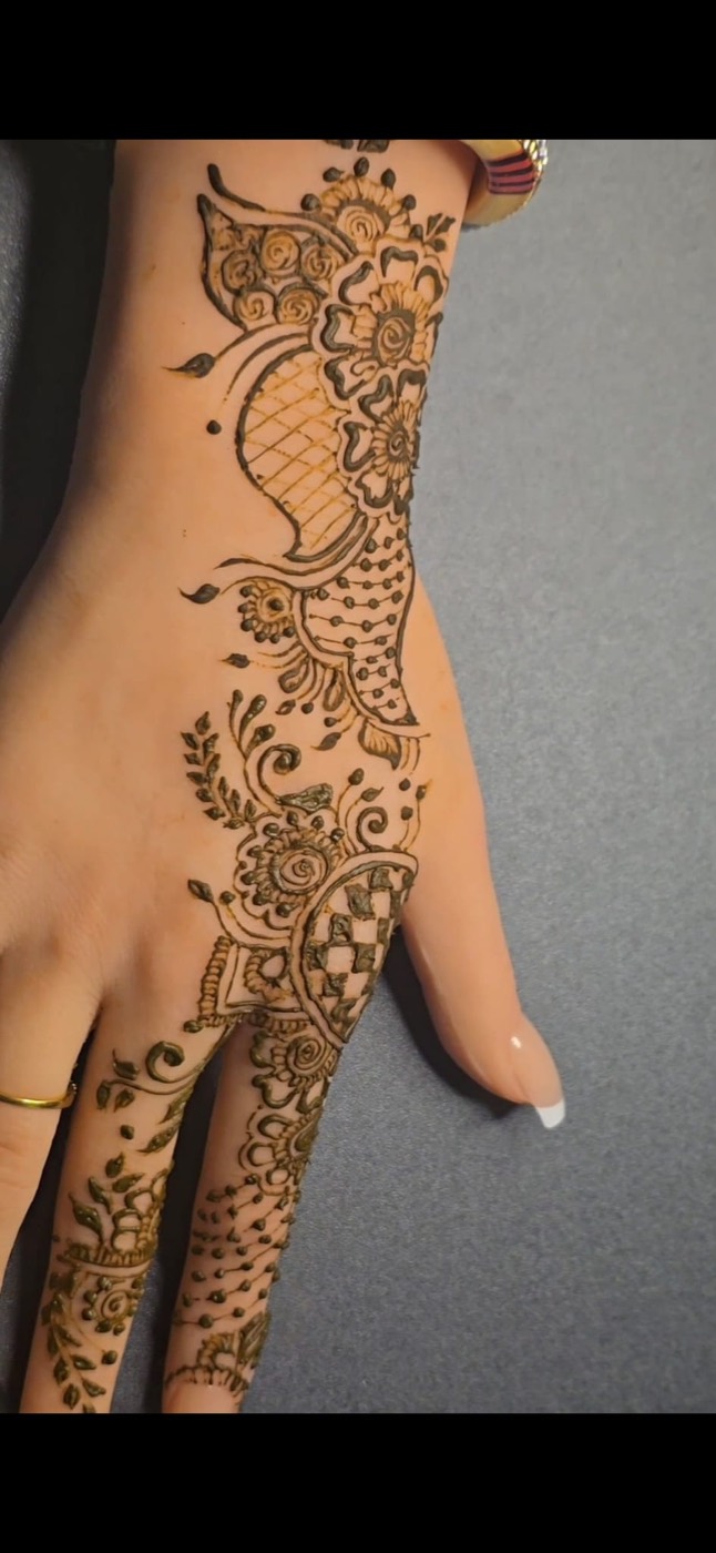 Henna portfolio image 6