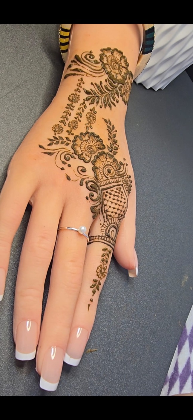 Henna portfolio image 15